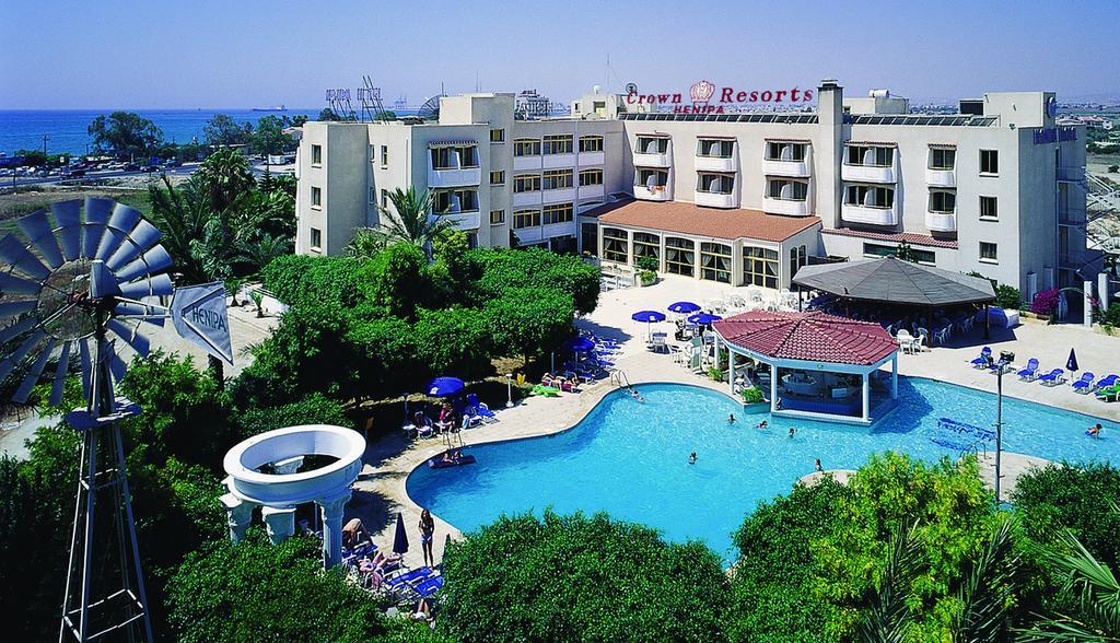 Crown Resorts Henipa Larnaca Exterior foto