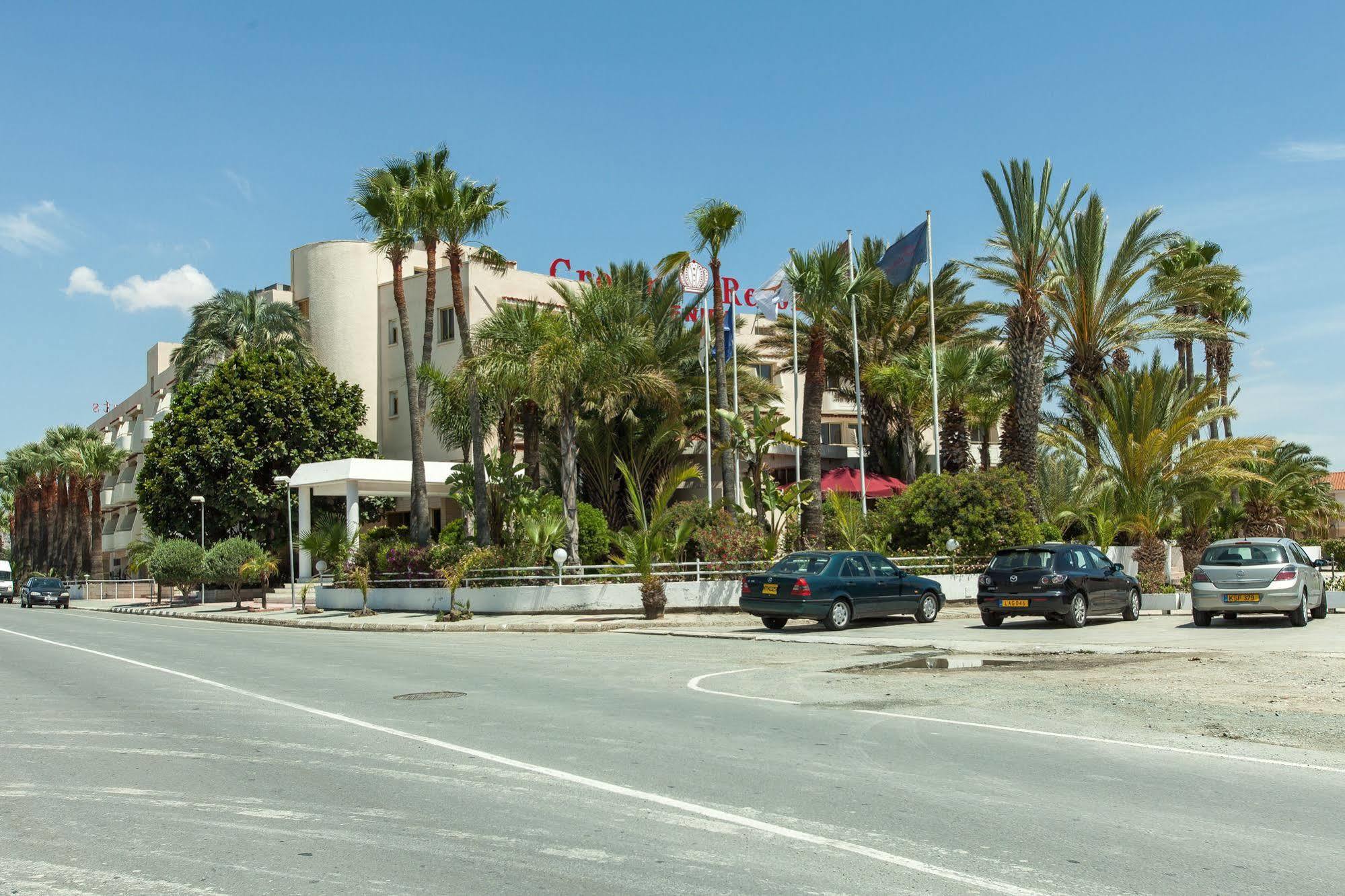 Crown Resorts Henipa Larnaca Exterior foto